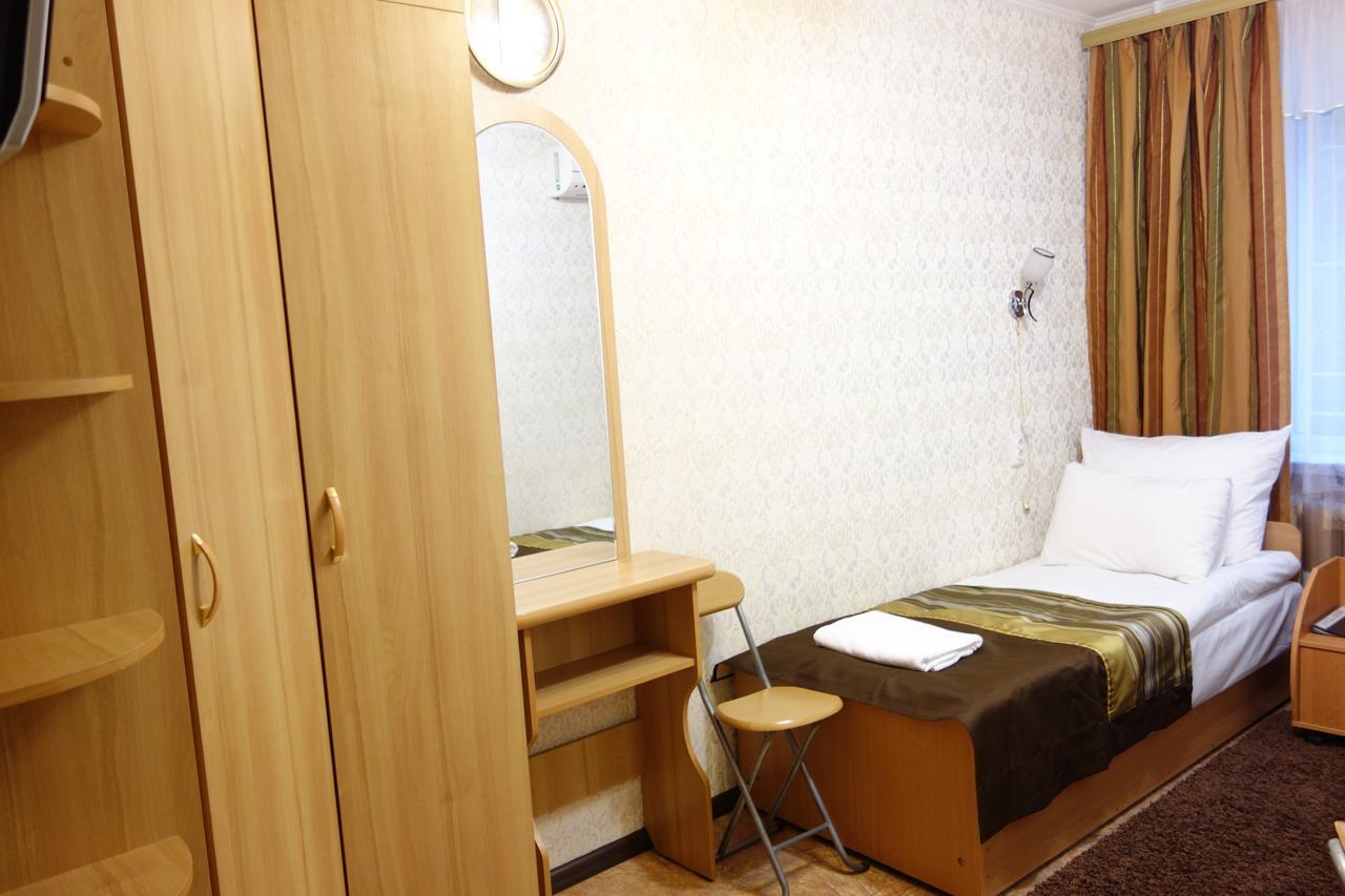 Enrico Hotel Dnipro Exterior foto